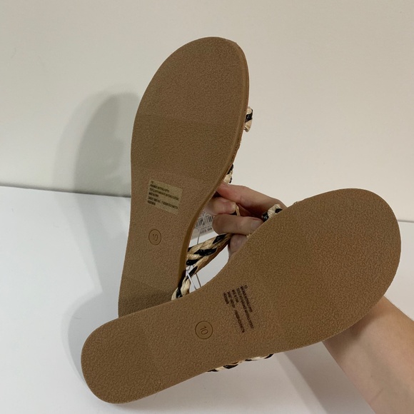 Trendy Raffia Boho Style Sandals Size 10 - Picture 7 of 9